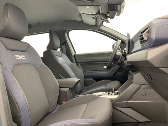Dacia BIGSTER HYBRID 155 Expression Vert Cèdre