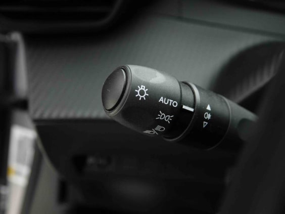 Peugeot 2008 1.2 T 100 Allure Gris