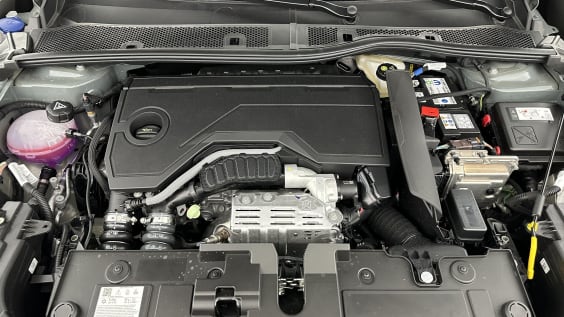 Citroën C4 C4 1.2 Hybride 145ch Max e-DCS6 Vert Manhattan