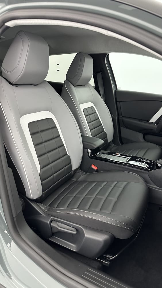 Citroën C4 C4 1.2 Hybride 145ch Max e-DCS6 Vert Manhattan