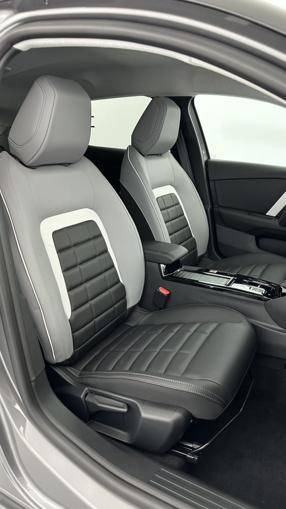 Citroën C4 C4 1.2 Hybride 145ch Max e-DCS6 Gris Mercury