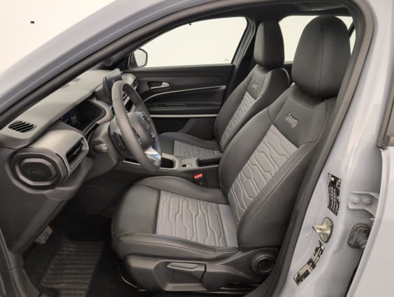 Jeep Avenger 1.2 TURBO T3 145 CH BVR6 4XE UPLAND Storm