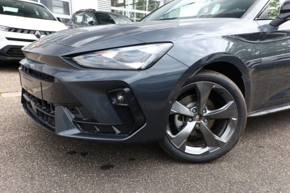 Cupra LEON 1.5 eTSI Hybrid 150 ch DSG7 V Gris