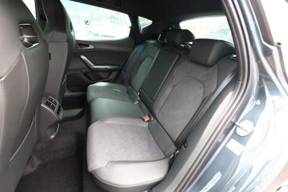 Cupra LEON 1.5 eTSI Hybrid 150 ch DSG7 V Gris
