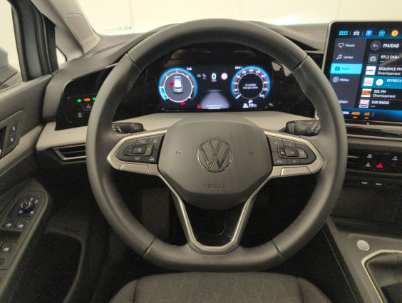 Volkswagen GOLF 8 2.0 TDI 116 BVM6 LIFE PLUS Argent Dolomite