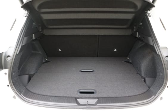 Nissan QASHQAI 1.3 DIG-T MILD HYBRID 158 HP X-TRONIC TEKNA White