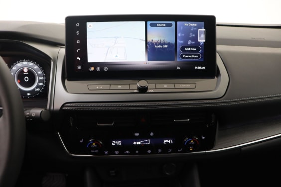 Nissan QASHQAI 1.3 DIG-T MILD HYBRID 158 HP X-TRONIC TEKNA White