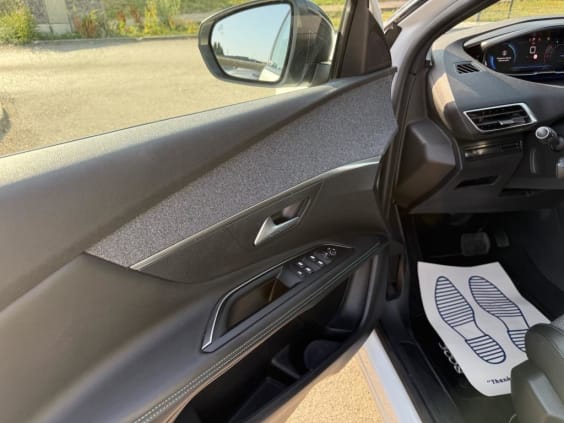 Peugeot 3008 BlueHDi 130ch S&S EAT8 Allure Pack Blanc Nacre