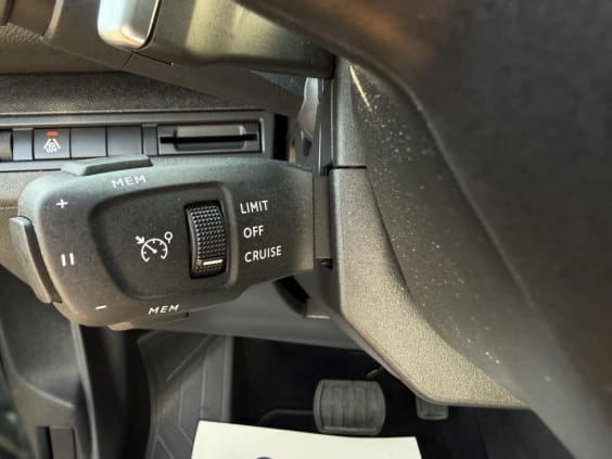 Peugeot 3008 BlueHDi 130ch S&S EAT8 Allure Pack Blanc Nacre