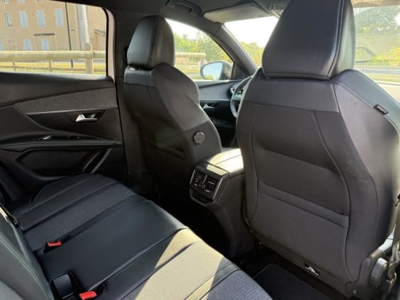Peugeot 3008 BlueHDi 130ch S&S EAT8 Allure Pack Blanc Nacre