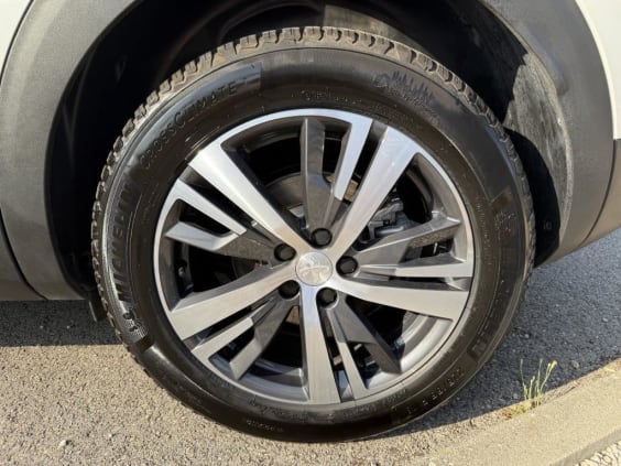 Peugeot 3008 BlueHDi 130ch S&S EAT8 Allure Pack Blanc Nacre