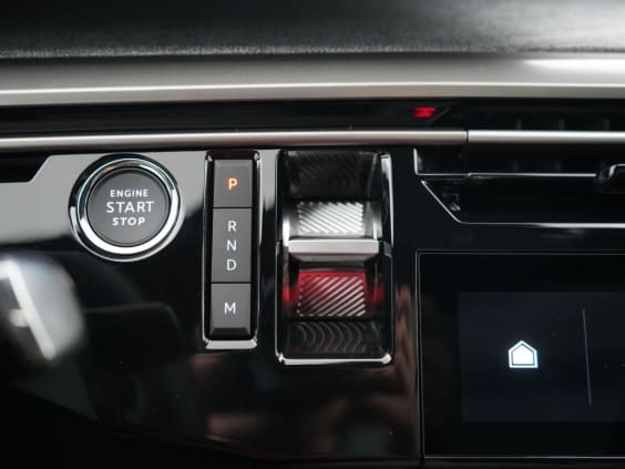 Peugeot 5008 GT Excl. Pano Hybrid 145 hp e-DSC6 Black