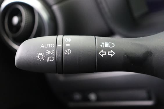 Nissan JUKE HYBRID 143 N-CONNECTA Gris Squale