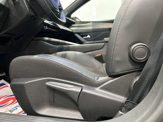 Peugeot 308 SW GT Hybrid 145 ch e-DCS6 Gris
