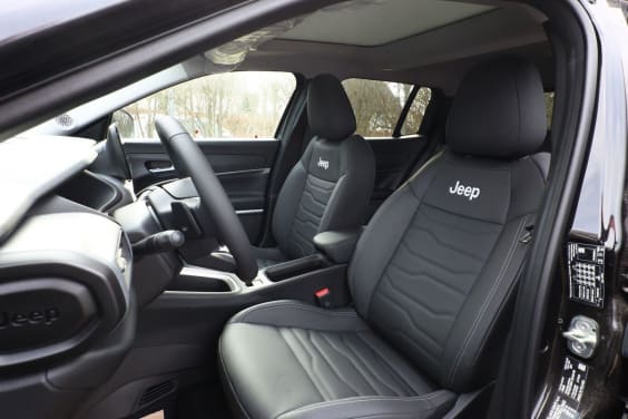 Jeep Avenger HYBRID 110 SUMMIT Gris