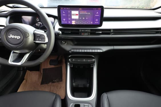 Jeep Avenger HYBRID 110 SUMMIT Gris