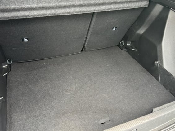 Peugeot 2008 1.2 hybrid 145 style e-dcs6 Gris
