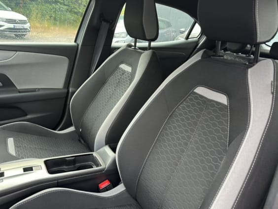 Opel Mokka 1.2 turbo hybrid 136 edition e-dct6 Gris