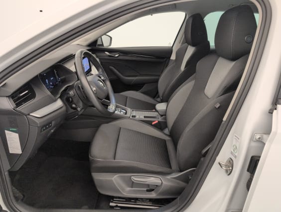 Skoda Octavia Combi 2.0 TDI 150 ch DSG7 Ambition Blanc Lune