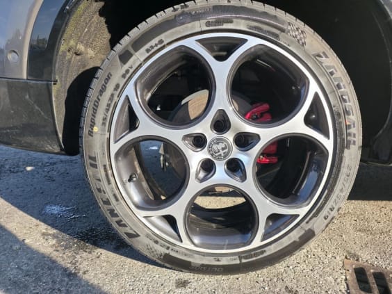 Alfa Romeo Tonale 1.5 mHEV - 160 VGT - BV TCT  Veloce Gris 