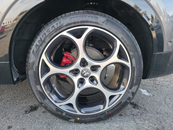 Alfa Romeo Tonale 1.5 mHEV - 160 VGT - BV TCT  Veloce Gris 