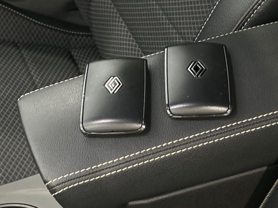 Renault Arkana Arkana mild hybrid 140 EDC GSR2 Techno Gris Métallique