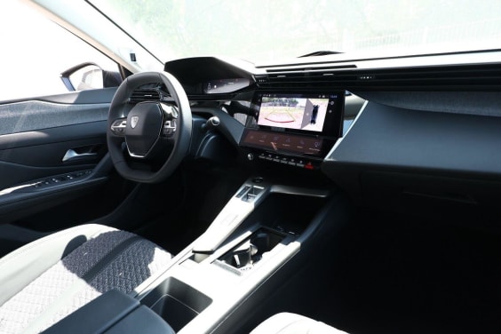 Peugeot 408 HYBRID 145 AUT ALLURE Noir