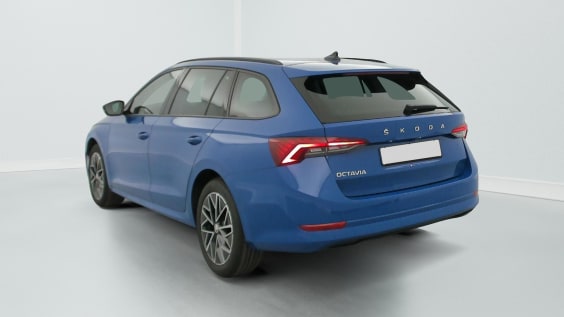 Skoda Octavia Combi 2.0 TDI 150 ch DSG7 Ambition Bleu Energie