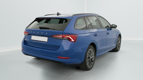 Skoda Octavia Combi 2.0 TDI 150 ch DSG7 Ambition Bleu Energie