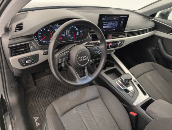 Audi A4 AVANT 35 TFSI 150 S tronic 7 Design Noir Mythic