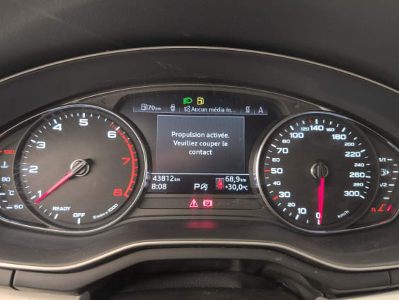 Audi A4 AVANT 35 TFSI 150 S tronic 7 Design Noir Mythic
