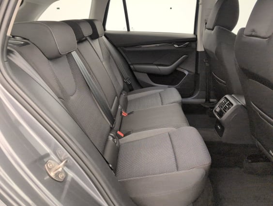 Skoda Octavia Combi 2.0 TDI 150 CH DSG7 BUSINESS Gris Graphite