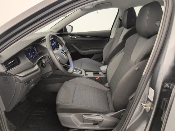 Skoda Octavia Combi 2.0 TDI 150 CH DSG7 BUSINESS Gris Graphite