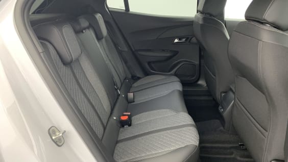 Peugeot 2008 PureTech 130 S&S EAT8 Allure Blanc Okenite