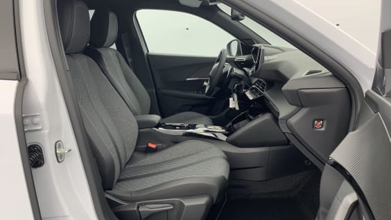 Peugeot 2008 PureTech 130 S&S EAT8 Allure Blanc Okenite