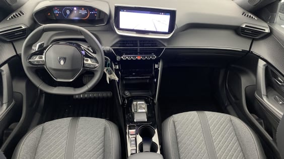 Peugeot 2008 PureTech 130 S&S EAT8 Allure Blanc Okenite