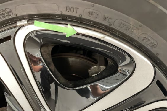 Citroën C3 PURETECH 110 S&S BVM6 SHINE BUSINESS Gris Platinium