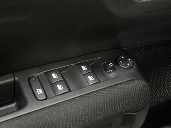 Citroën C3 Aircross PTECH 130 S&S EAT6 SHINEPK Gris