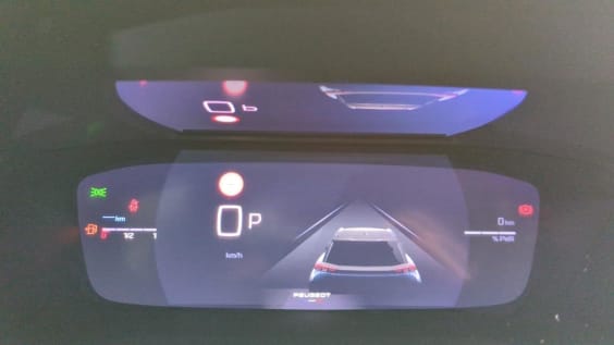 Peugeot 2008 Hybrid 145 e-DCS6 GT Gris Artense / Toit Noir