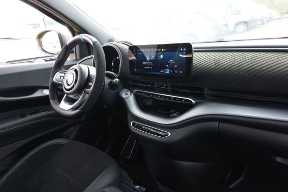 Abarth 500e 42 KWH TURISMO Vert
