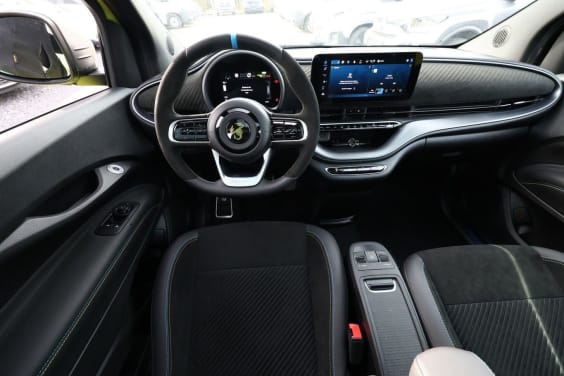 Abarth 500e 42 KWH TURISMO Vert