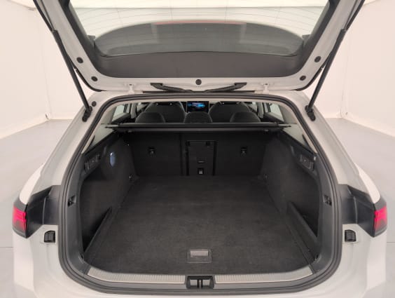 Volkswagen Passat 1.5 eTSI OPF 150 DSG7 Blanc Pur