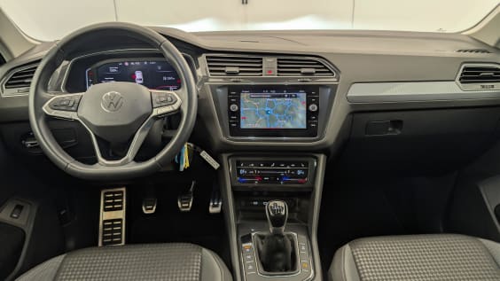 Volkswagen Tiguan 2.0 TDI 122CH BVM6 ACTIVE Gris Dauphin