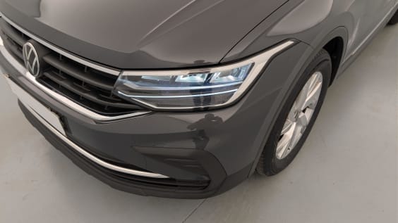 Volkswagen Tiguan 2.0 TDI 122CH BVM6 ACTIVE Gris Dauphin