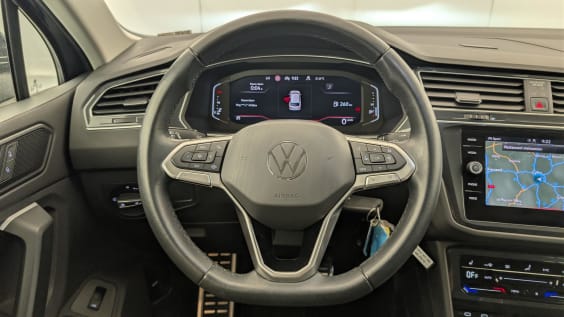 Volkswagen Tiguan 2.0 TDI 122CH BVM6 ACTIVE Gris Dauphin