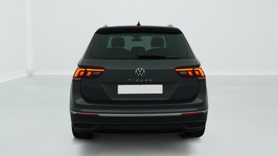 Volkswagen Tiguan 2.0 TDI 122CH BVM6 ACTIVE Gris Dauphin