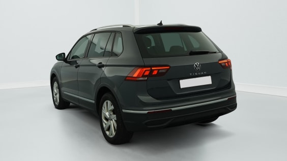 Volkswagen Tiguan 2.0 TDI 122CH BVM6 ACTIVE Gris Dauphin