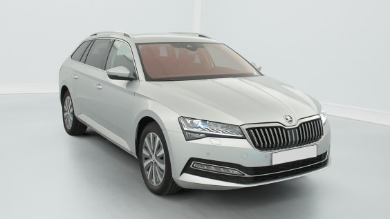 Skoda Superb Combi 2.0 TDI 150 SCR DSG7 BUSINESS Gris Argent
