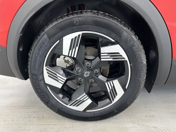 Renault SYMBIOZ E-Tech full hybrid 145 Iconic Rouge
