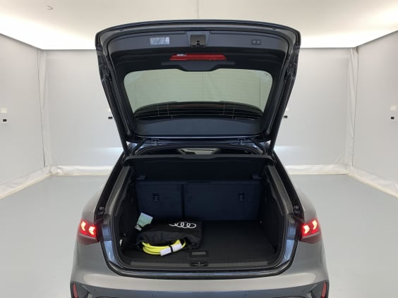 Audi A3 SPORTBACK 45 TFSI e Hybride rechargeable 272 S tronic 6 S line Gris Daytona